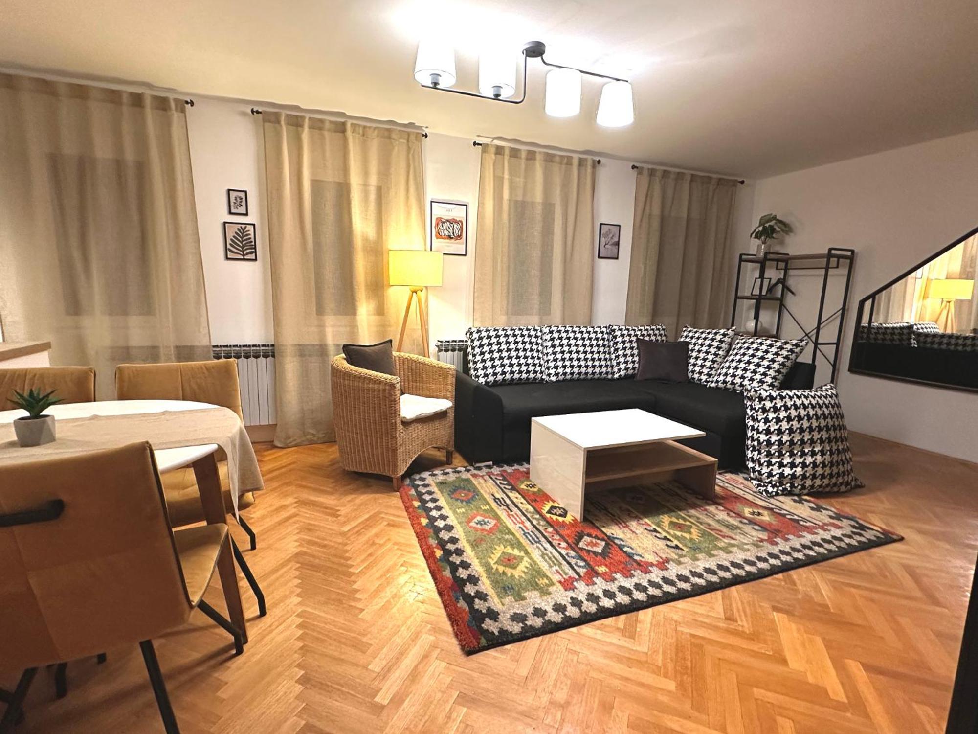Layla'S Home Free Parking Sarajevo Luaran gambar